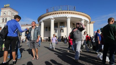 Станцію метро "Вокзальна" в Києві відкрили, вибухівку не знайшли
