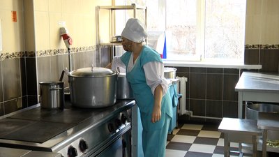 У Житомирі кухарів дошкільних навчальних закладів навчають працювати на пароконвектоматах У Житомирі кухарів дошкільних навчальних закладів навчають працювати на пароконвектоматах