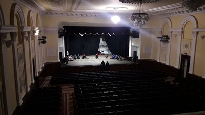 Кіровоградська обласна філармонія втратить 150 тисяч гривень через тритижневий карантин