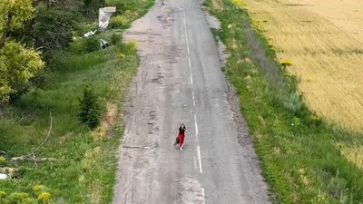 Обстріл авто з цивільними на Ізюмщині: як ЗСУ врятували жінку за допомогою коптера Обстріл авто з цивільними на Ізюмщині: як ЗСУ врятували жінку за допомогою коптера