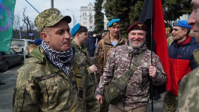 У Дніпрі пройшов Марш добровольців, — фоторепортаж