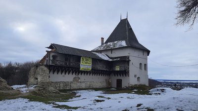 На Івано-Франківщині планують відкрити для туристів підземелля Галицького замку На Івано-Франківщині планують відкрити для туристів підземелля Галицького замку