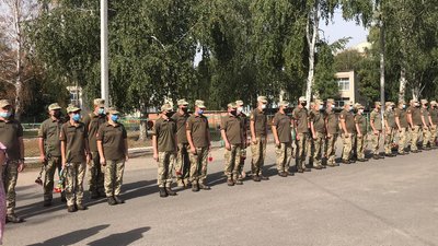 У Сумах вшановують пам'ять 17-ти загиблих воїнів 27-ї артбригади У Сумах вшановують пам'ять 17-ти загиблих воїнів 27-ї артбригади