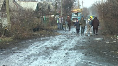 Обстріл пошкоджені будинки армія РФ РСЗВ "Урагани" селище Цукурине Донецька область