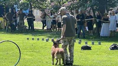 У Львові на благодійному заході "Вільні люди" збирали гроші на потреби ЗСУ У Львові на благодійному заході "Вільні люди" збирали гроші на потреби ЗСУ