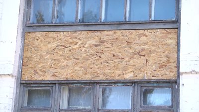 У Житомирі відновлюють пошкоджені корпуси лікарні і надають лише невідкладну допомогу У Житомирі відновлюють пошкоджені корпуси лікарні і надають лише невідкладну допомогу