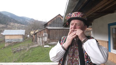 "Гуцулка з люлькою". Як віднайти предків за одним фото "Гуцулка з люлькою". Як віднайти предків за одним фото