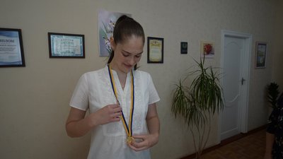 Сім медалістів. У Миколаївському ліцеї без урочистостей завершили навчальний рік Сім медалістів. У Миколаївському ліцеї без урочистостей завершили навчальний рік