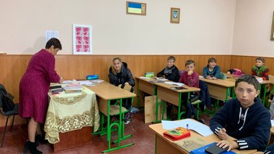 "Тиску на вчителів не має бути". Педагоги з Почаєва розповіли, чому не щепилися