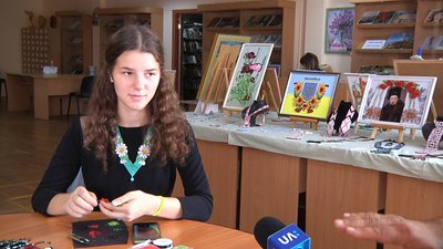 У Житомирі відкрилася виставка творчих робіт дітей "Ми – українці" У Житомирі відкрилася виставка творчих робіт дітей "Ми – українці"