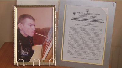 Вінницький художник із ДЦП презентував першу персональну виставку Вінницький художник із ДЦП презентував першу персональну виставку