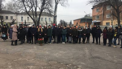 У Лебединській школі відкрили пам'ятну дошку загиблому військовому Богдану Богданову