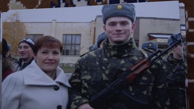 Мати зниклого безвісти кіборга шість років чекає на повернення сина Мати зниклого безвісти кіборга шість років чекає на повернення сина