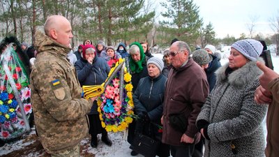 На Чернігівщині попрощалися з солдатом Андрієм Шурігою На Чернігівщині попрощалися з солдатом Андрієм Шурігою