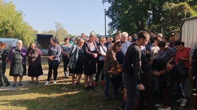У Підопригорах на Сумщині попрощалися з військовослужбовцем Кареном Діланяном У Підопригорах на Сумщині попрощалися з військовослужбовцем Кареном Діланяном