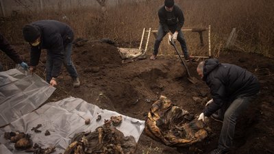 На Херсонщині виявили нове масове поховання людей На Херсонщині виявили нове масове поховання людей