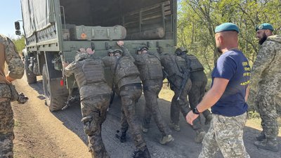 "Я люблю морську піхоту". Як бійці долали психологічну смугу перешкод "Я люблю морську піхоту". Як бійці долали психологічну смугу перешкод