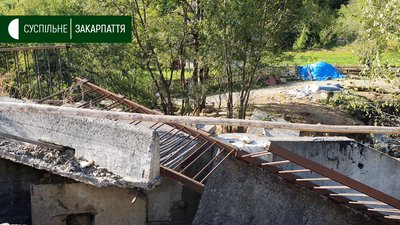 У селі Лопушне на Закарпатті не відновили мости й дороги після паводку у червні У селі Лопушне на Закарпатті не відновили мости й дороги після паводку у червні