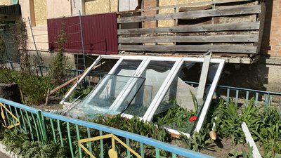 Обстріл Супрунівки Полтавської ТГ: як місцеві рятують помешкання хто їм допомагає Обстріл Супрунівки Полтавської ТГ: як місцеві рятують помешкання хто їм допомагає