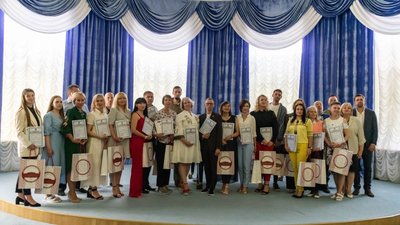 Чотири вчителі з Дніпропетровщини стали переможцями Всеукраїнського освітнього конкурсу Чотири вчителі з Дніпропетровщини стали переможцями Всеукраїнського освітнього конкурсу
