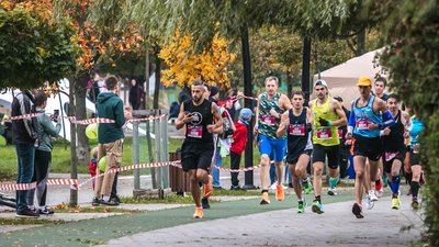 У Франківську провели благодійний забіг "Frankivsk Charity Half Marathon"