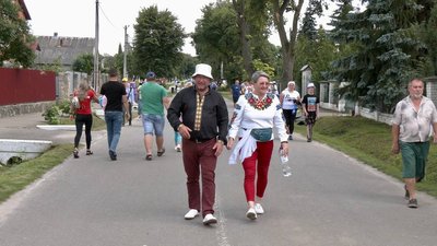 Прочани в Зарваниці