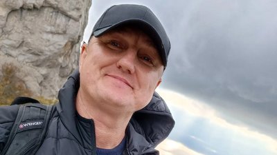 Політв'язню з Криму Анатолію Кобзарю під час тортур окупанти зламали руку