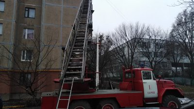 У Харкові через закорочення гірлянди жінка з дитиною потрапили у лікарню У Харкові через закорочення гірлянди жінка з дитиною потрапили у лікарню