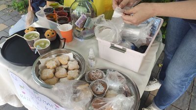 Солодощі, виготовлені дітьми і їхніми батьками Солодощі, виготовлені дітьми і їхніми батьками