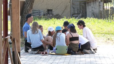Стати лідером та вміти працювати в команді. На Івано-Франківщині запрацював молодіжний табір Стати лідером та вміти працювати в команді. На Івано-Франківщині запрацював молодіжний табір