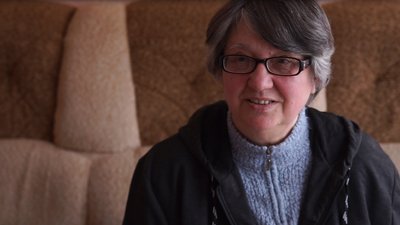 Колекція листівок із минулого століття є у жительки Хустщини на Закарпатті Колекція листівок із минулого століття є у жительки Хустщини на Закарпатті