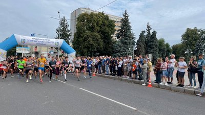 У пам’ять про загиблих: у Черкасах небайдужі "біжать за Героїв України" У пам’ять про загиблих: у Черкасах небайдужі "біжать за Героїв України"