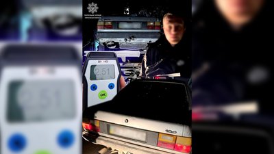 П'яний водій у Чернігові: патрульні зупинили чоловіка, який перевищив норму у 12 разів