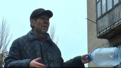 Волонтери у Бахмуті бурять свердловину. Коли прифронтове місто буде з водою? Волонтери у Бахмуті бурять свердловину. Коли прифронтове місто буде з водою?