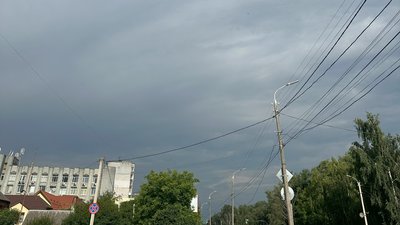 Небо перед грозою у Хмельницькому