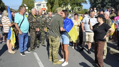 У Звенигородці зустріли звільненого з російського полону захисника Олександра Шалденка