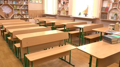 В школах Полтави призупинили навчання (окрім початкової школи) В школах Полтави призупинили навчання (окрім початкової школи)