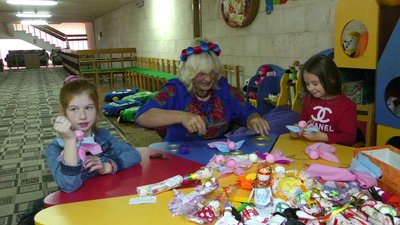 Ляльки з текстилю: майстриня з Херсонщини виготовляє різдвяних янголів Ляльки з текстилю: майстриня з Херсонщини виготовляє різдвяних янголів