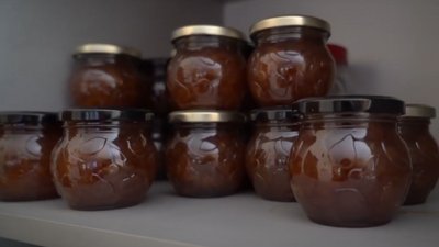 Херсонка Олеся Маркитан розробляє нові рецепти соусів з кавунів та динь Херсонка Олеся Маркитан розробляє нові рецепти соусів з кавунів та динь