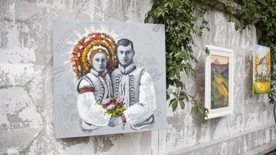 Виставка картин "Яблучний вікенд" відкрилася просто неба в Ірпені Виставка картин "Яблучний вікенд" відкрилася просто неба в Ірпені