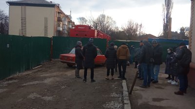 У Житомирі люди вийшли на акцію протесту проти будівництва на вулиці Київська, 6
