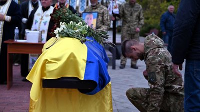 У чотирьох громадах Тернопільщини прощаються із загиблими бійцями