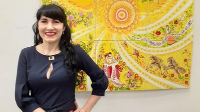 «Мереживо барв». У Дніпрі відкрили виставку майстрині петриківського розпису Вікторії Тимошенко «Мереживо барв». У Дніпрі відкрили виставку майстрині петриківського розпису Вікторії Тимошенко