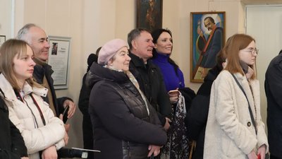"У просторі часу": в тернопільському музеї відкрили виставку Василя Стецька "У просторі часу": в тернопільському музеї відкрили виставку Василя Стецька
