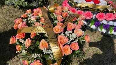 У Коротичі поховали загиблу у ДТП школярку: що відомо про дівчину та розслідування У Коротичі поховали загиблу у ДТП школярку: що відомо про дівчину та розслідування