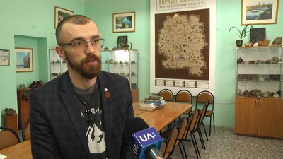 У Житомирі обласний центр туризму і краєзнавства переселяють в інше приміщення – колектив проти У Житомирі обласний центр туризму і краєзнавства переселяють в інше приміщення – колектив проти