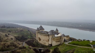 У Хотинській фортеці реставрують головний міст. Вартість робіт – три мільйони