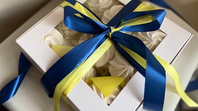 Дві сестри із Яремча продають домашню випічку, щоб зібрати гроші на потреби ЗСУ Дві сестри із Яремча продають домашню випічку, щоб зібрати гроші на потреби ЗСУ