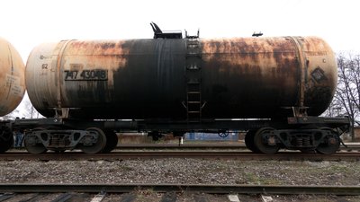 "Вагони горіли тиждень": як на Чернігівщині селяни навели вогонь на 50 цистерн та російську колону бронетехніки "Вагони горіли тиждень": як на Чернігівщині селяни навели вогонь на 50 цистерн та російську колону бронетехніки