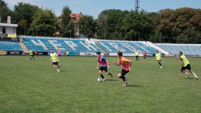 "Формували команду майже з нуля". У Чернівцях футбольний клуб "Буковина" готується до нового сезону "Формували команду майже з нуля". У Чернівцях футбольний клуб "Буковина" готується до нового сезону